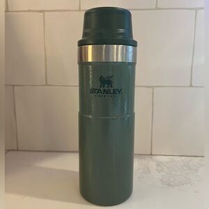 Stanley Trigger Action Travel Mug- Green